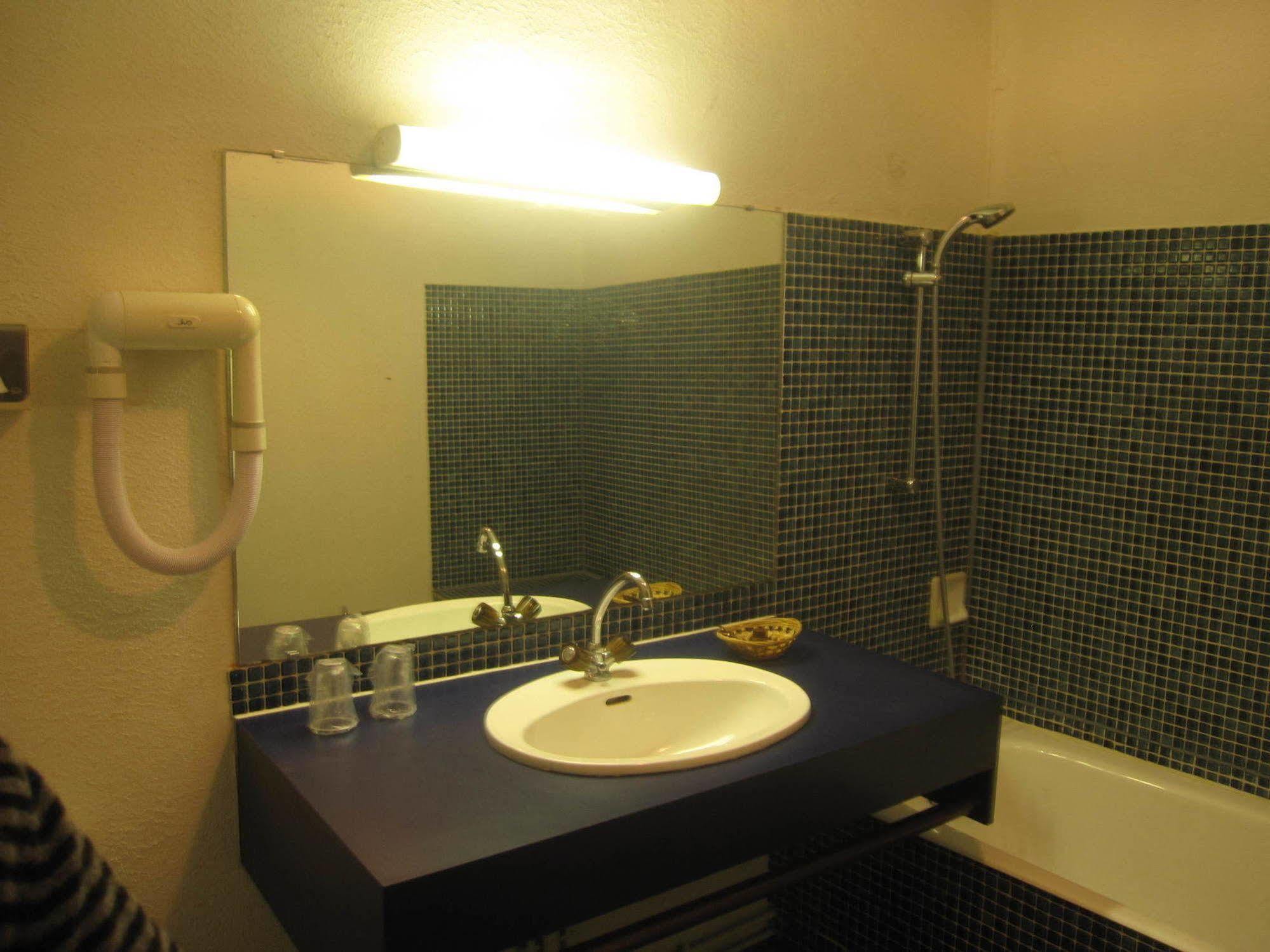 Hotel Des 3 Marchands Nantes